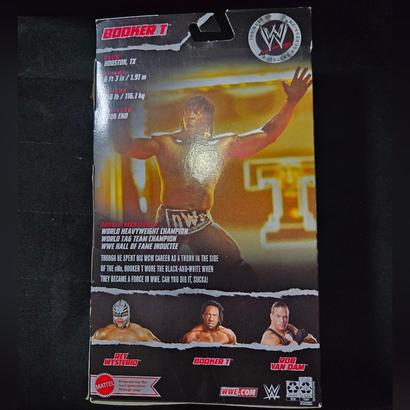WWE Action Figure with Championship Belt - Picture 3 of 5